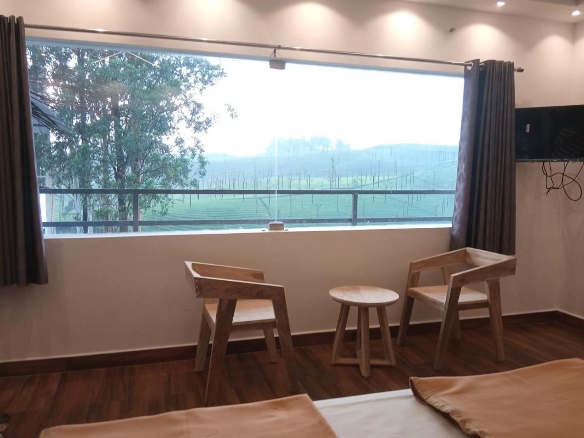 Hilltop Hotel Valparai Ngoại thất bức ảnh