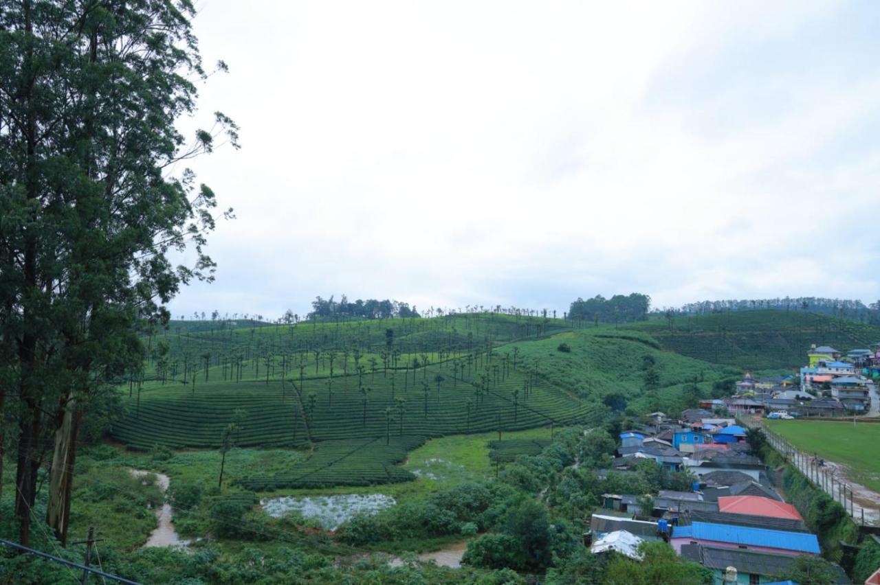 Hilltop Hotel Valparai Ngoại thất bức ảnh