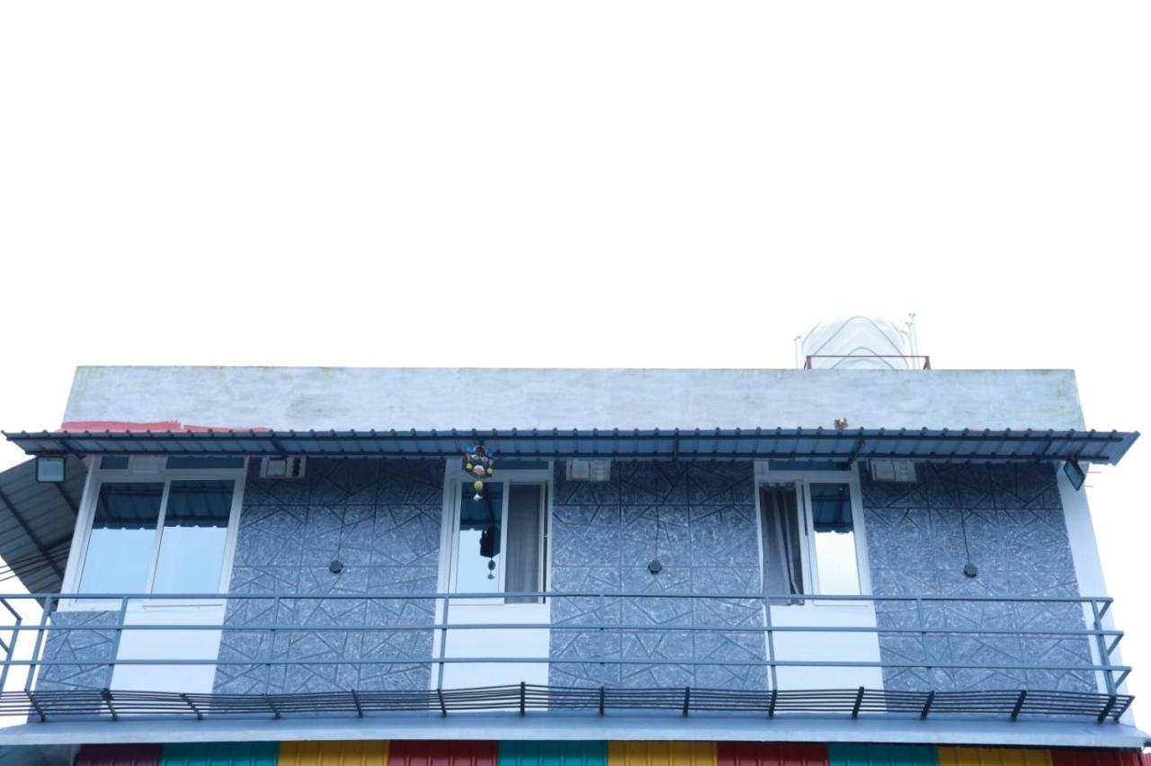Hilltop Hotel Valparai Ngoại thất bức ảnh